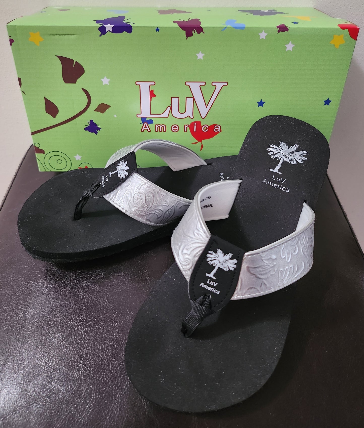 Ladies Silver Sandals- LuV America