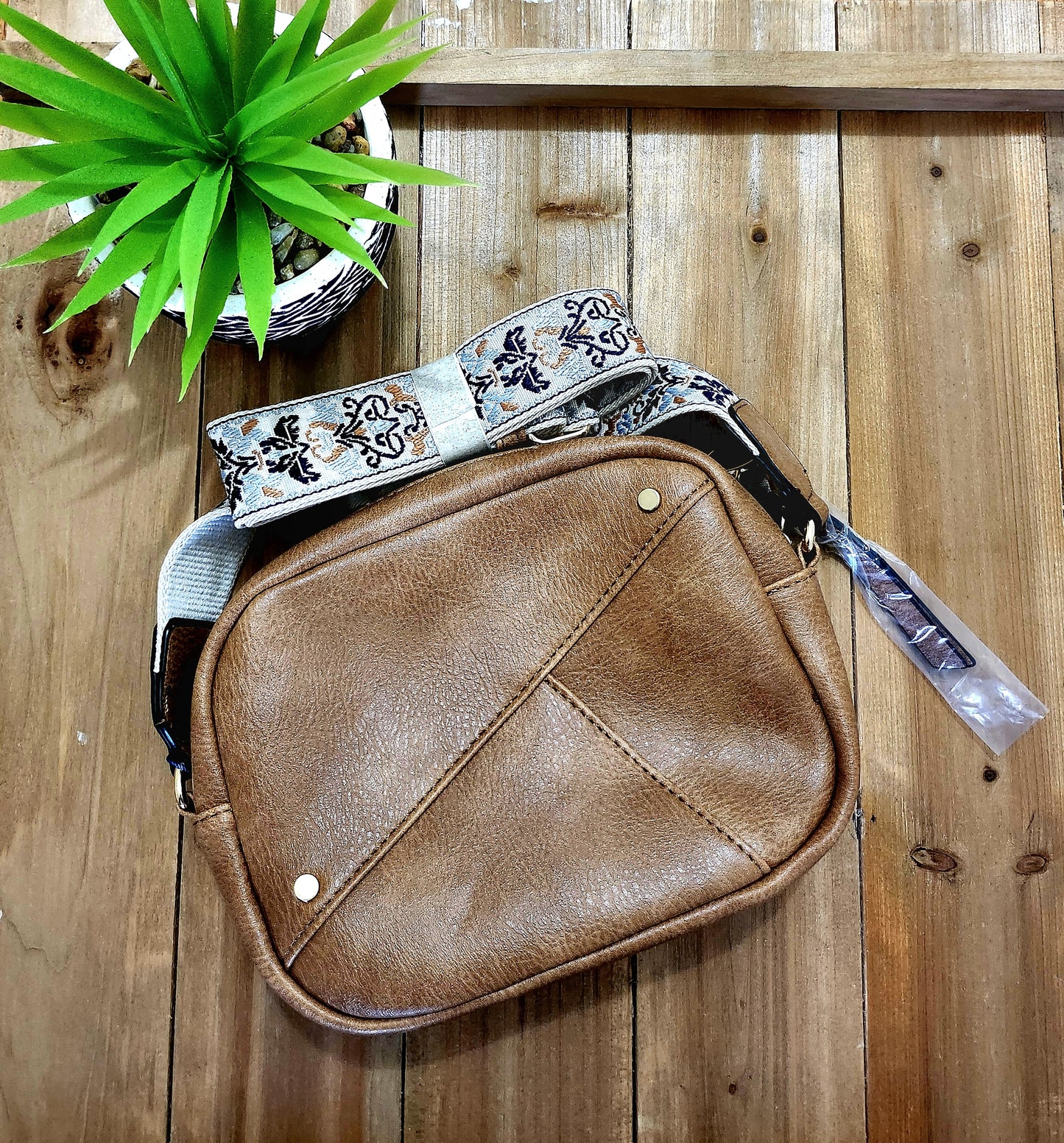 Guitar Strap Crossbody Bag-Brown