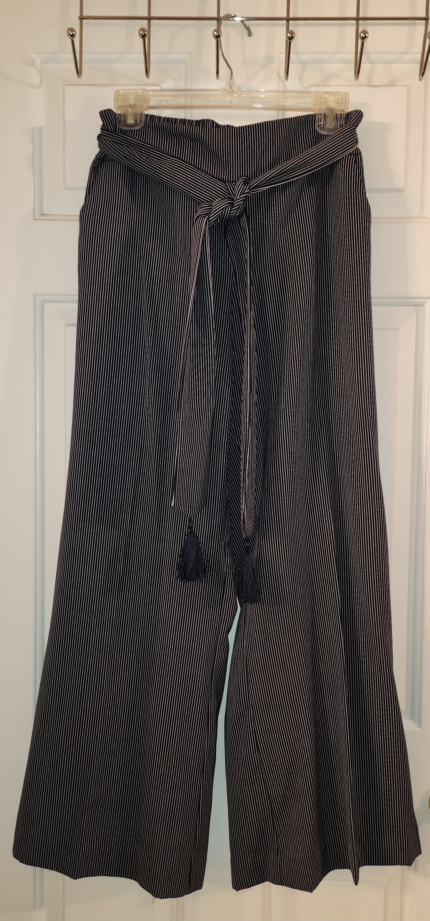 Ladies New York & Company Stretch Pants